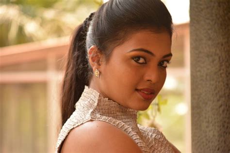 Mridula Vijay Serial Actress Biography Photos Facebook Page And