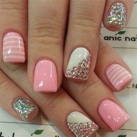 Pin By 𝕁𝕖𝕟𝕟𝕚𝕗𝕖𝕣 𝕃𝕪𝕟𝕟𝕖♛ On ♡nαíls♡ Botanic Nails Nails Simple