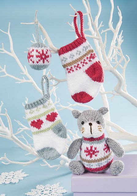 Small knits for big occasions! Festive Feline Mini Knits | Knitting, Christmas knitting ...