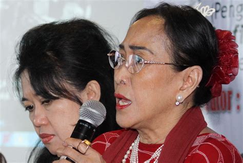Sukmawati soekarnoputri kembali melontarkan pernyataan yang mengundang perhatian. Sukmawati Soekarnoputri Disarankan Klarifikasi Puisinya ...