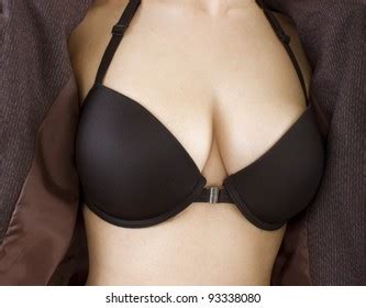 Photo De Stock Busty Woman Bra Closeup 93356920 Shutterstock