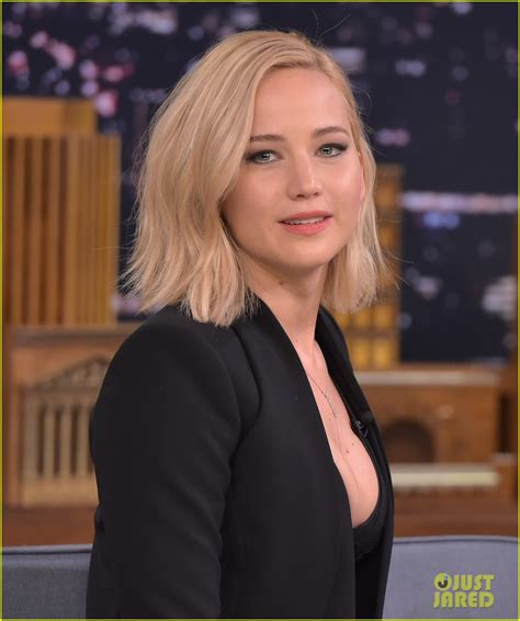 Jennifer Lawrence Wore The Craziest Outfit Ever On Fallon Photo