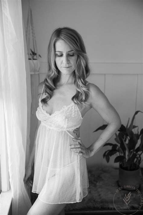 Boudoir Outfits What To Wear For A Boudoir Shoot