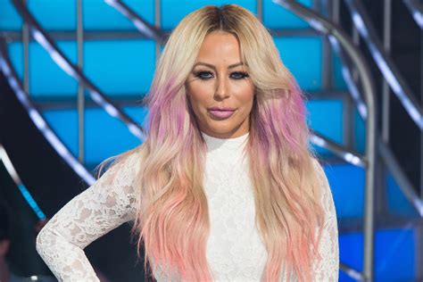 Aubrey Oday Claims Flight Attendant Forced Her To Remove Shirt