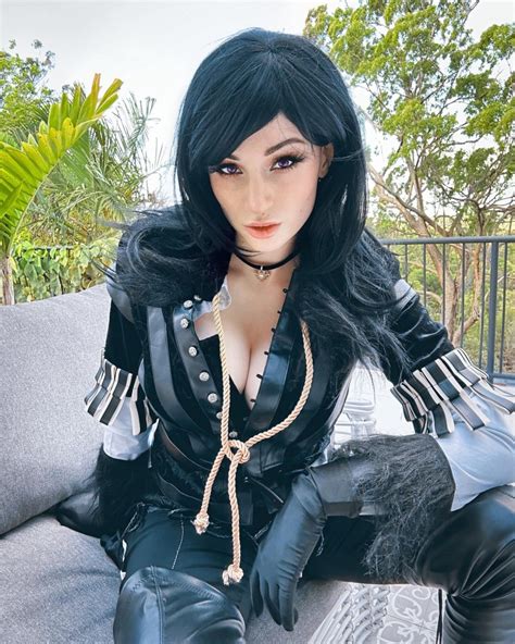 Sexy Cosplay Girls On Twitter Yennifer By Kayla Erin