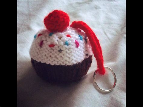 Cute Knitted Cupcake Keyring Knit Cupcake Crafts To Make Knitting