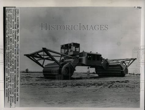 1957 Press Photo Letourneau Tree Crusher Machine Rrw93919 Historic