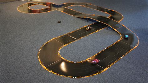 The anki overdrive app automatically handles everything else, from getting you connected, to teaching you gameplay, so you can start playing immediately. Anki Overdrive review: Scalextric for the smartphone age just got cheaper | Expert Reviews