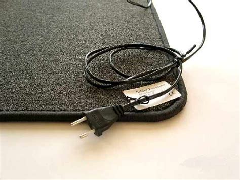 Eine beheizbare fußmatte ist die ideale lösung gegen kalte füße. elektrischer Heizteppich Teppichheizung elektrische ...