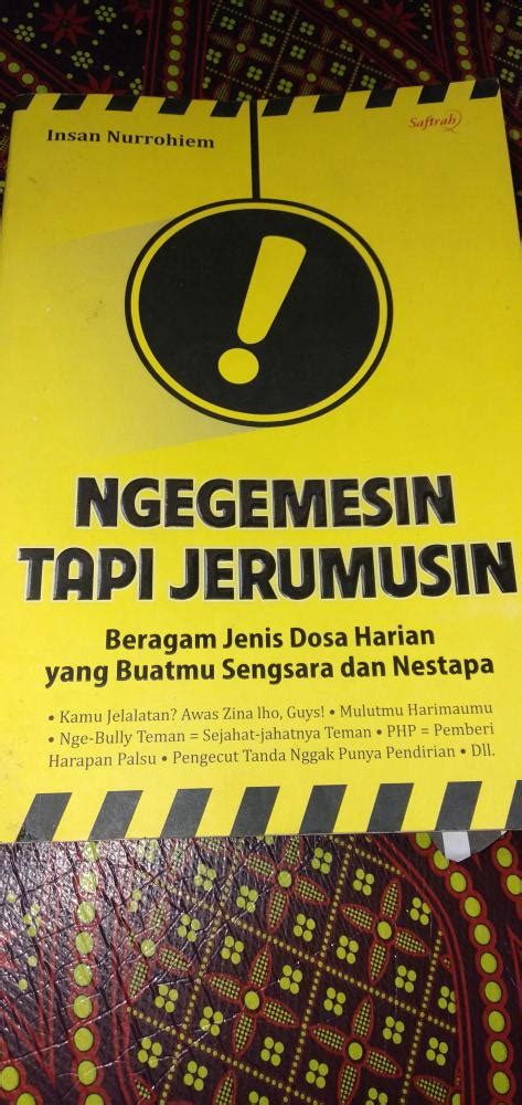 See more ideas about filem, gitar, abjad. "Ngegemesin tapi Jerumusin", Sebuah Buku Keren Penuntun ...