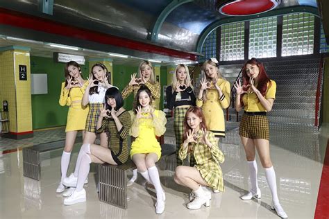 Conoce Cuáles Son Los Mejores Vestuarios De Twice Para “i Cant Stop Me” Kpoplat