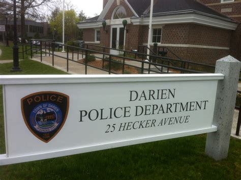 Aunt Charged With Stealing Nieces Clothes Darien Ct Patch
