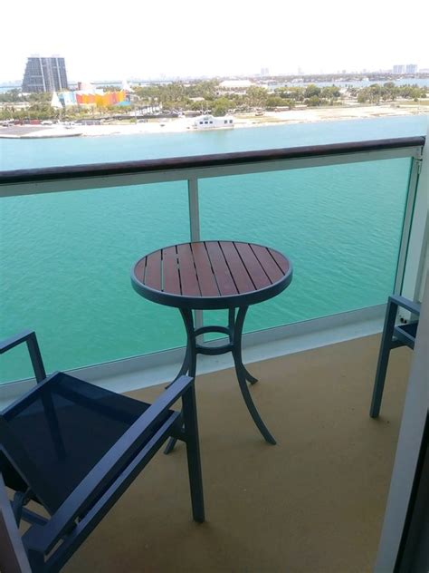 Just move your mouse over any stateroom and a pop up will appear with detail information, including a full description and floor layout, and a link to pictures and/or videos. Balcony Cabin 8634 on Mariner of the Seas, Category D2