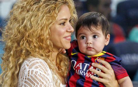 Shakira Y El Pequeño Milan Acompañan A Piqué En El Amistoso De Eeuu