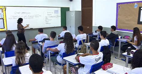 As Discussões Acerca Do Currículo Escolar Brasileiro Acompanham Desde