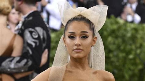 Ariana Grande Sues Fashion Firm Over ‘look Alike Model Fashion
