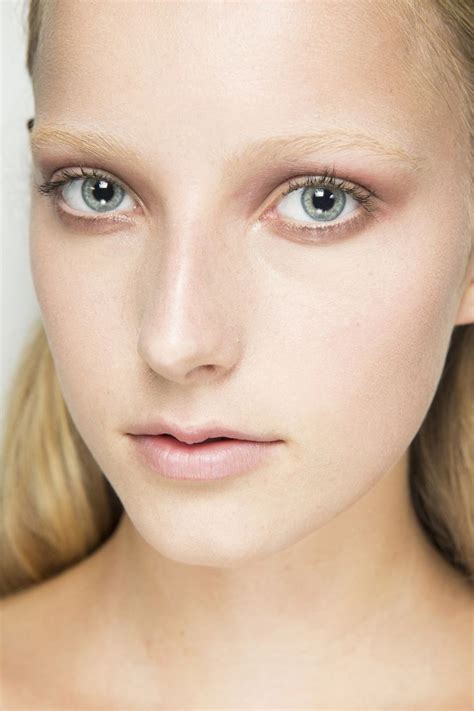 Blonde Eyebrows Givenchy Spring 2016 Ready To Wear Show Beauty Blonde Eyebrows Catwalk