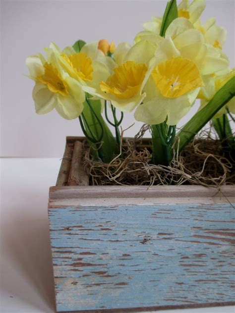 Meaty Wildman — Barnwood Flower Box Indoors Silk Flowers