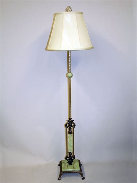 The art deco is an artistic movement took off in the 20s and which is distinguished by its clean, geometric lines. Shop Vintage Floor Lamps | Restoration Lighting Gallery