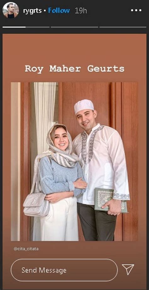 Kalau misalkan dalam mimpi itu nampak dengan jelas kalau yang melamar adalah mantan, teman lama, orang yang dicintai, sahabat laki laki, orang berbeda dengan arti mimpi dilamar kekasih hati, arti mimpi menikah dengan mantan pacar memiliki pertanda yang tidak baik bagi kehidupan anda. Resmi Mualaf, Kekasih Bule Cita Citata Miliki Nama Baru ...