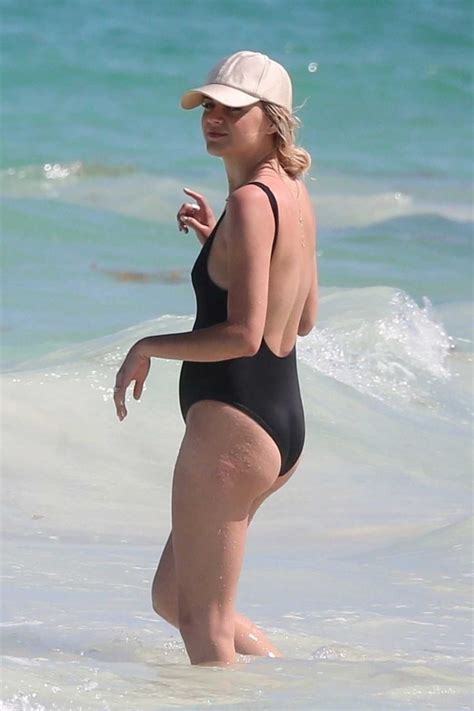 Kelsea Ballerini In A Black Swimsuit On The Beach In Tulum Mexico 04232019 3 Lacelebsco