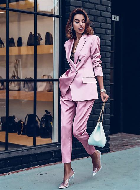 Sydne Style Shows How To Wear A Pant Suit For Summer With Inspiration