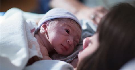 12 Things That Will Probably Happen To Your Newborn Right After Theyre