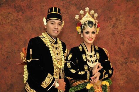 Baju Tradisional Jawa Homecare24