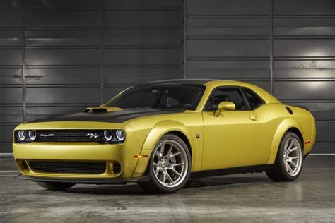 Wheres The Dodge Challenger Hellcats Manual Transmission The