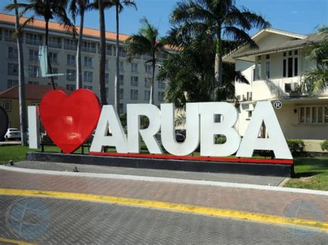 Noticiacla Dialuna Ta Muda E Borchi Di I Love Aruba Pa Waf