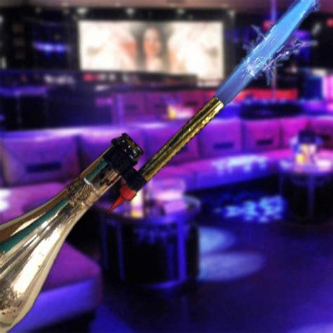 Gold Bottle Sparklers Vip Service Sparkler For Nightclubs And Bars
