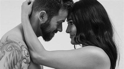 Pregnant Nikki Bella Poses Nude With Fianc Artem Chigvintsev Access