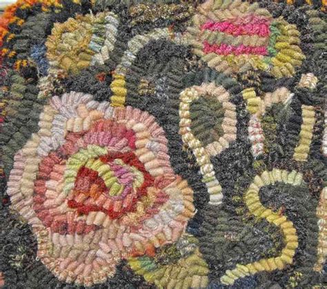 A Bouquet Of Hooked Flowers Rug Hooking Rug Hooking Designs Rug