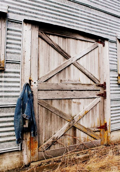 Door To The Barn New Mexico Country Barns Old Barns Country Life