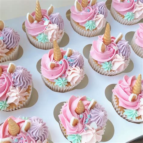 Unicorn Cupcakes Buttercream Piping Pastel Unicorn Cupcakes Cake