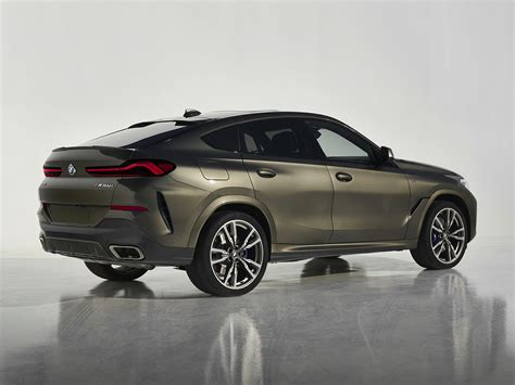 The 2021 bmw x6 and 2021 bmw x6 m are premium midsize suv/crossovers with sloping, fastback roofs. 2021 BMW X6 MPG, Price, Reviews & Photos | NewCars.com