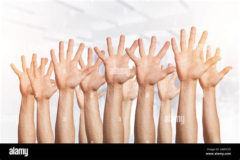 Spread Fingers Hi Res Stock Photography And Images Alamy