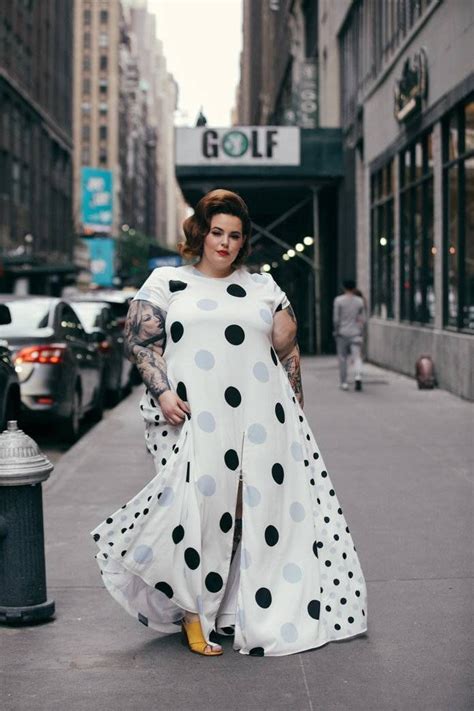 Tess Holliday Street Style Plus Size Model Black And White Plus Size