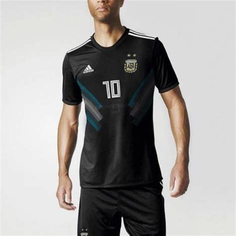 revelan cómo será la camiseta alternativa de argentina en el mundial
