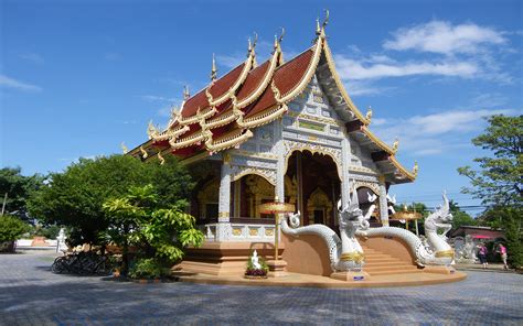 Temple Nr Chiang Mai Thailand 3209
