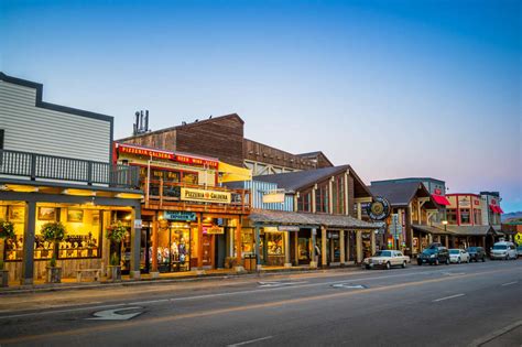 Visiting Jackson Hole: Best Restaurants, Lodging, and Things to Do
