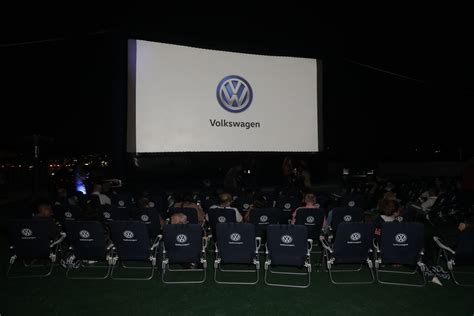 See reviews and photos of movie theaters in palisades park, new jersey on tripadvisor. Volkswagen Debuts Its Future With A Throwback Drive-In ...