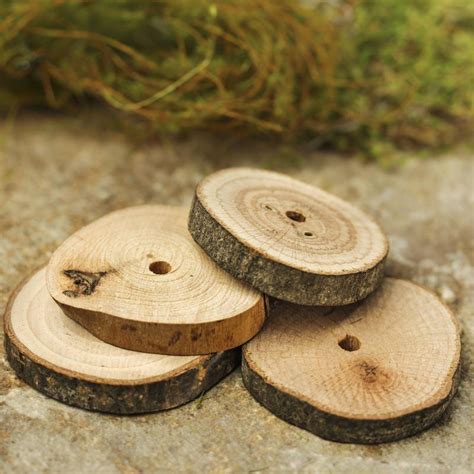 This owl is made of only 5 wood the wood slices are made from a variety of wood slices in various sizes. Small Natural Wood Slices - Table Scatters + Vase Fillers ...