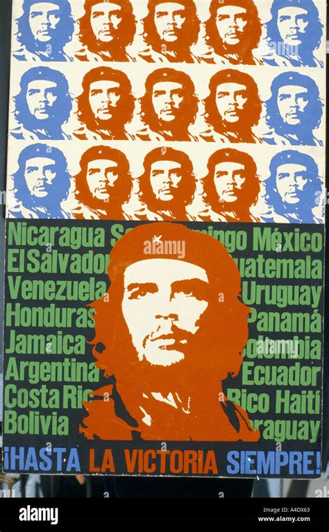 Varias Im Genes Del Che Guevara En Un Cartel En La Habana Cuba