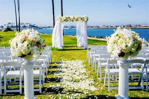 13 Scenic Outdoor Wedding Venues In San Diego Wedding Venues Beach