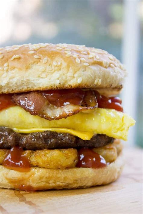Carl S Jr Breakfast Burger With Seared Beef Patty Crispy Hash Browns My Xxx Hot Girl