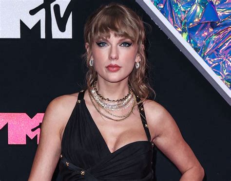 Taylor Swifts Inner Circle Upset Over Speculative Article About Her Sexuality Citizenside