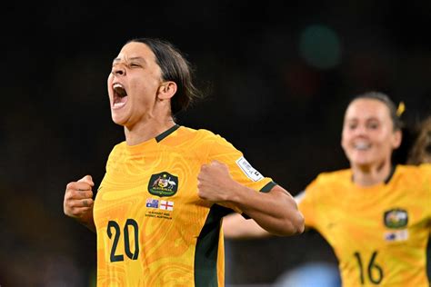 Watch Sam Kerr S Goal For Australia Equalizes World Cup Semifinal Before Loss To England