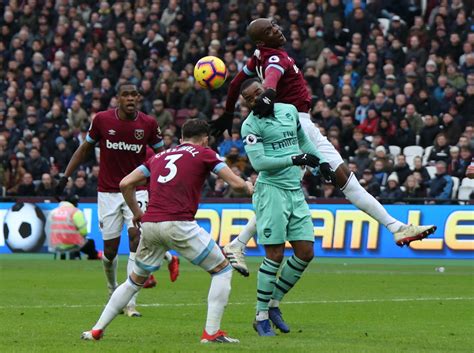 Mens Football West Ham The Better Side In Victory Over Arsenal
