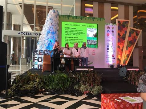Kami memiliki visi jangka panjang bahwa kami ingin membuat. Unifa Juara 1 Lomba Inovasi Daur Ulang Beton Limbah Plastik